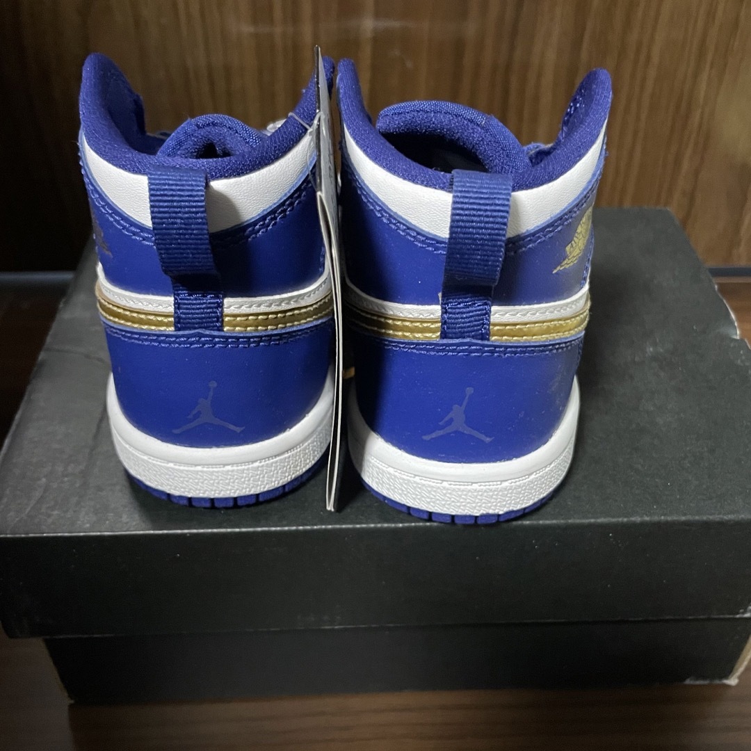 Jordan Brand（NIKE）(ジョーダン)のJORDAN 1 RETRO HIGH BT キッズ13cm キッズ/ベビー/マタニティのベビー靴/シューズ(~14cm)(スニーカー)の商品写真