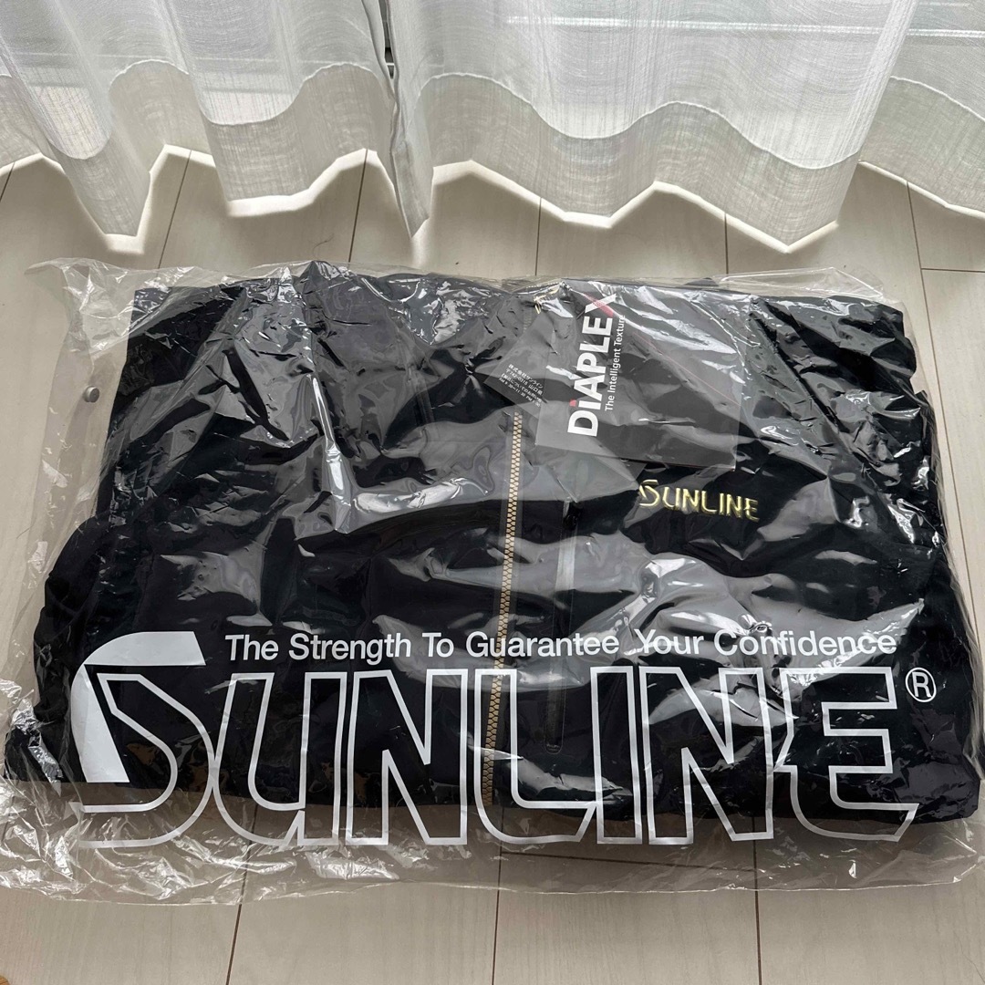 SUNLINE(サンライン)のサンラインオールウェザースーツ (L)新品未使用  スポーツ/アウトドアのフィッシング(ウエア)の商品写真