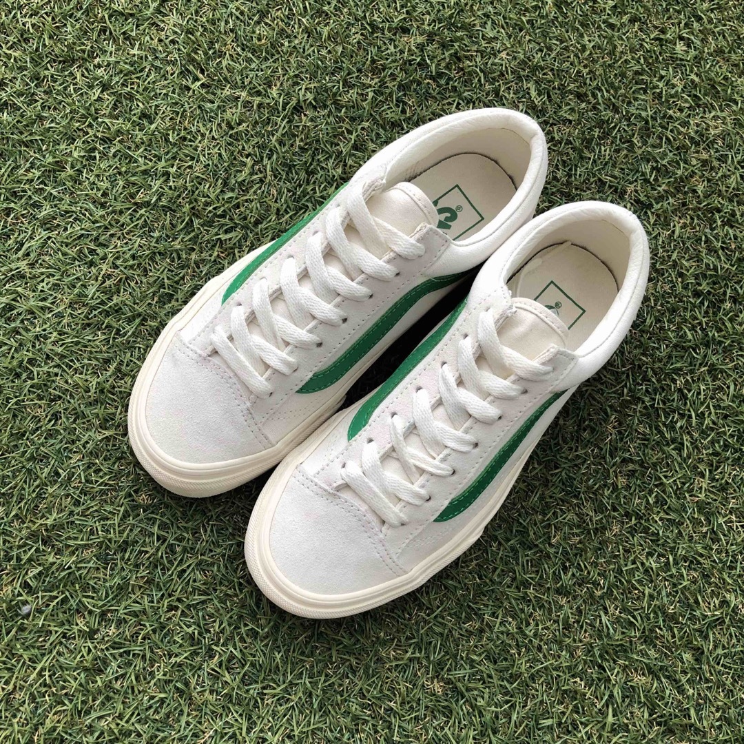 VANS(ヴァンズ)の美品23 US企画！VANS STYLE 36ヴァンズ スタイル36 HW136 レディースの靴/シューズ(スニーカー)の商品写真