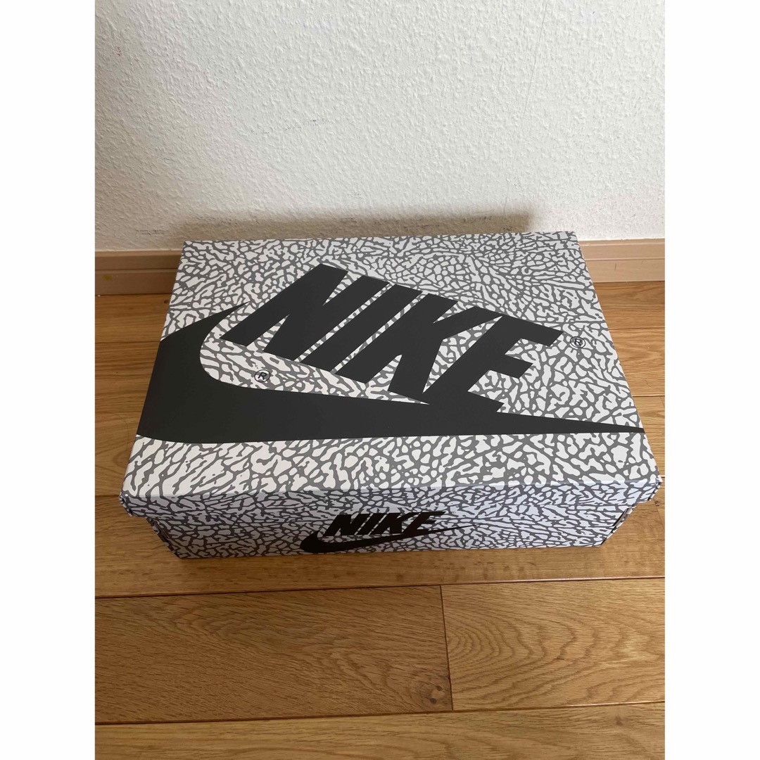 NIKE(ナイキ)のAIR JORDAN 1 RETRO HIGH OG WHITE CEMENT メンズの靴/シューズ(スニーカー)の商品写真