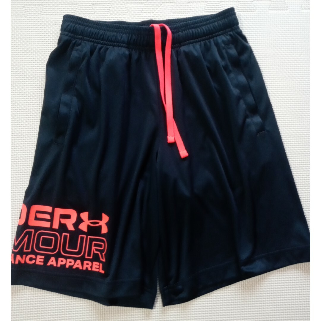 UNDER ARMOUR(アンダーアーマー)のアンダーアーマー  ハーフパンツ  メンズ  中古 メンズのパンツ(その他)の商品写真