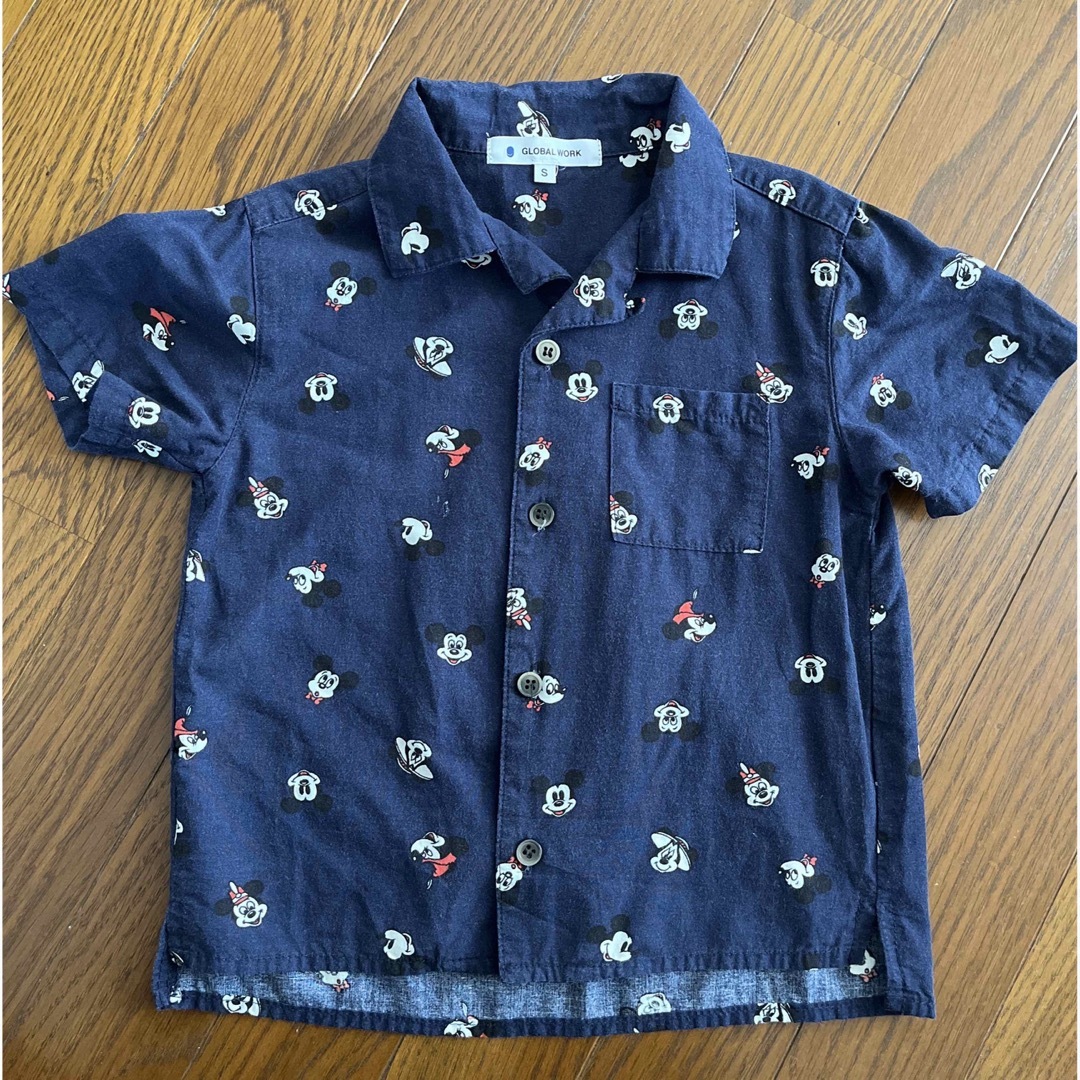 GLOBAL WORK(グローバルワーク)のミッキーシャツ＋チノパンセット　100 キッズ/ベビー/マタニティのキッズ服男の子用(90cm~)(その他)の商品写真