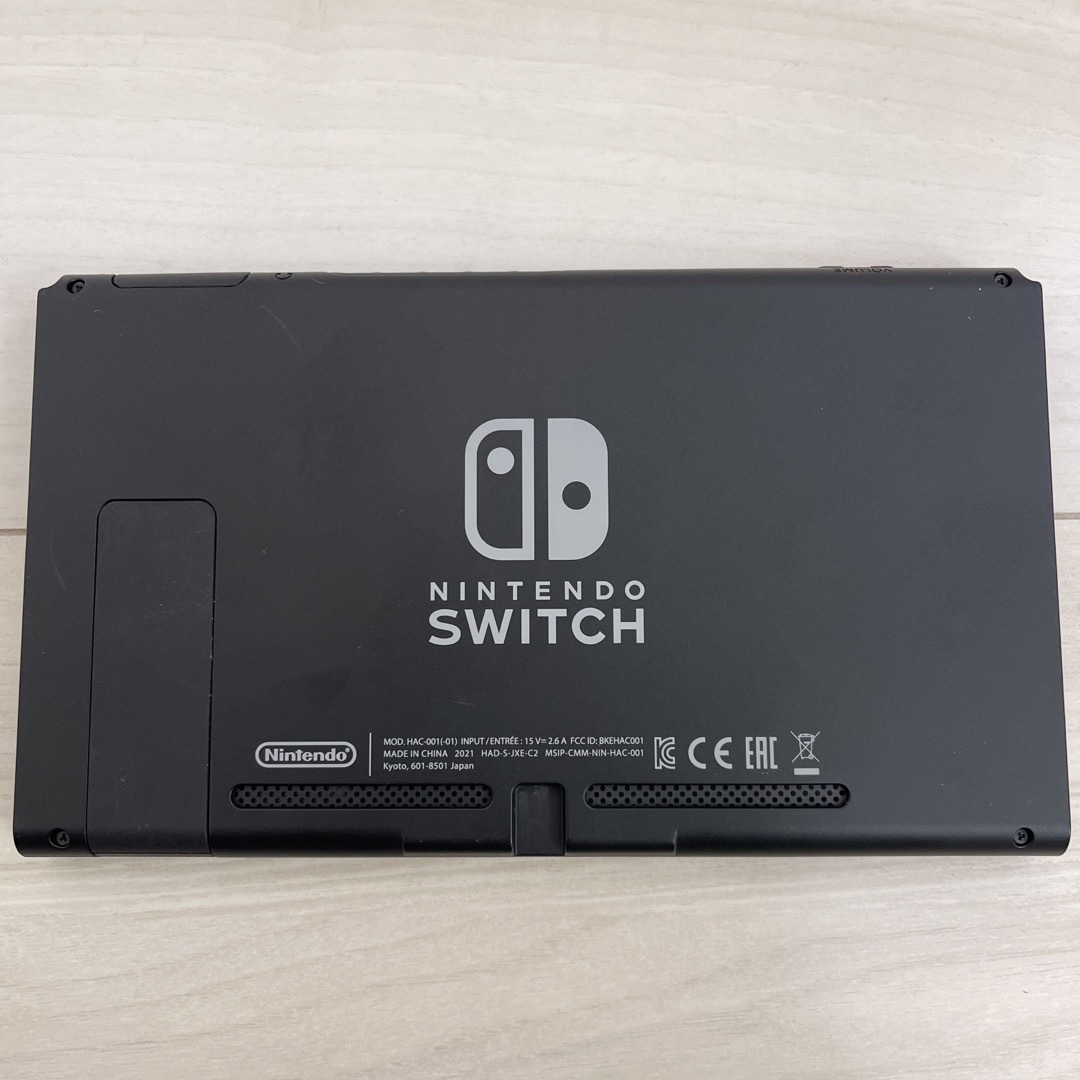 新型　Nintendo　Switch　スイッチ　任天堂　本体　のみ 3