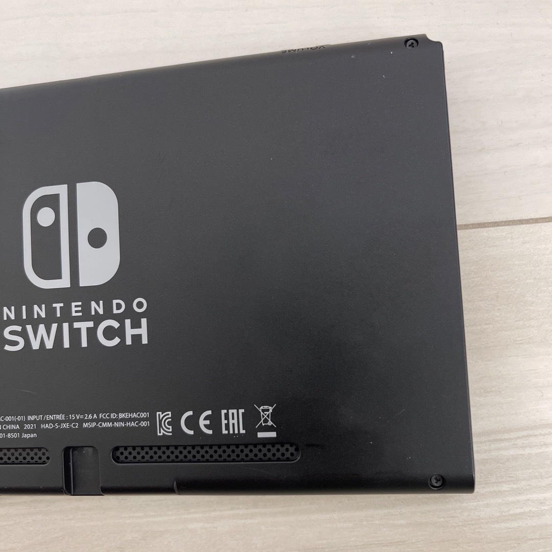 新型　Nintendo　Switch　スイッチ　任天堂　本体　のみ 5