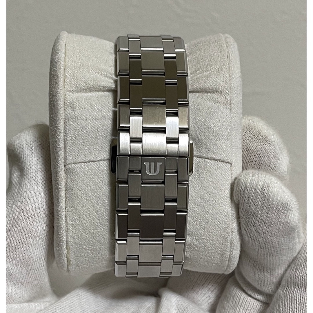 MAURICE LACROIX(モーリスラクロア)のモーリスラクロア　アイコン　オートマティック　39mm エクリュ メンズの時計(腕時計(アナログ))の商品写真