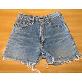 リーバイス(Levi's)の90sビンテージ日本製Levi'sリーバイス黒カン カットオフデニムパンツ28(デニム/ジーンズ)