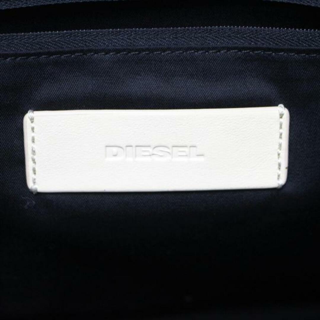 DIESEL(ディーゼル)のディーゼル トートバッグ - アイボリー×黒 レディースのバッグ(トートバッグ)の商品写真