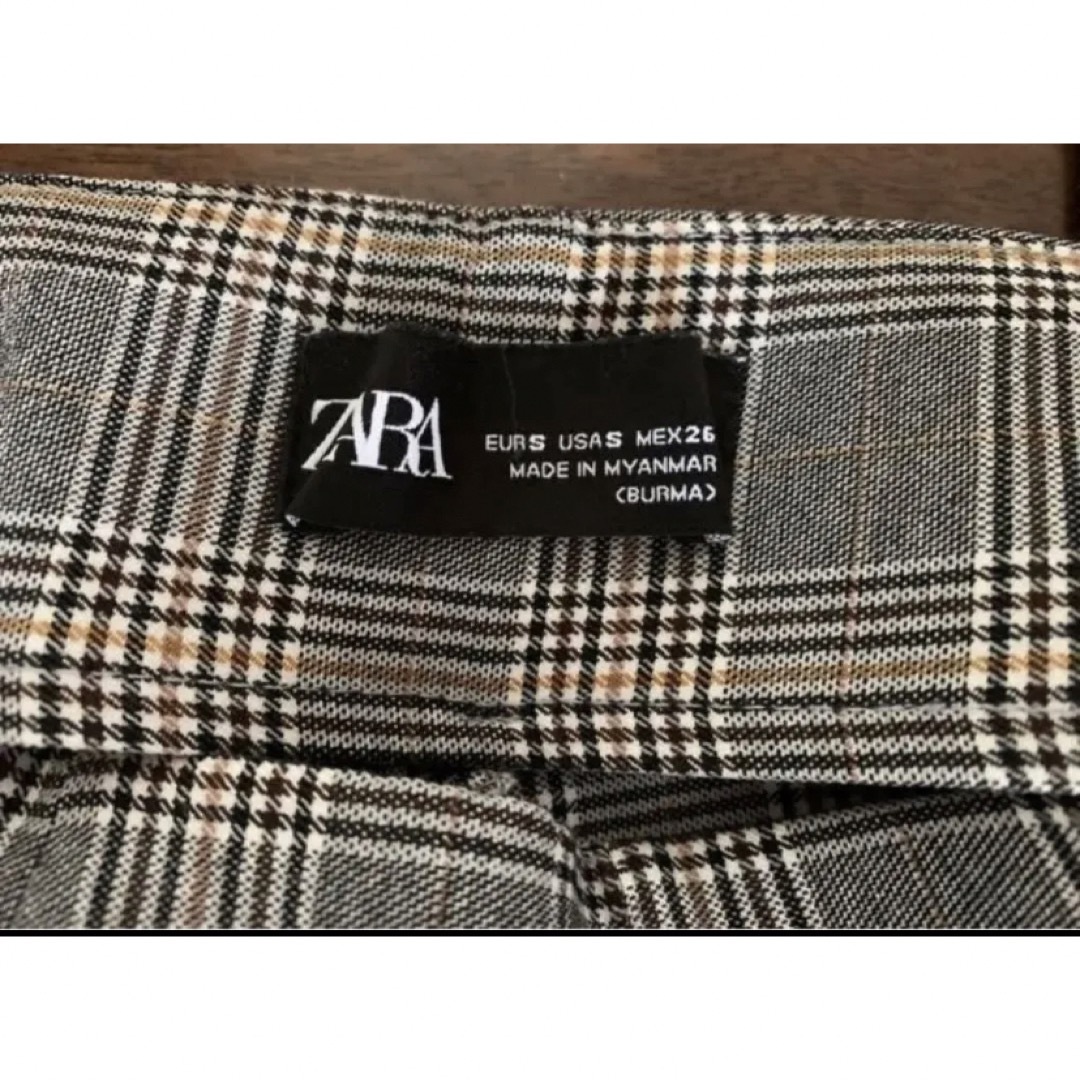 ZARA(ザラ)のZARA チェックパンツ　パンツ　MEX26 Sサイズ　チェック柄 レディースのパンツ(カジュアルパンツ)の商品写真