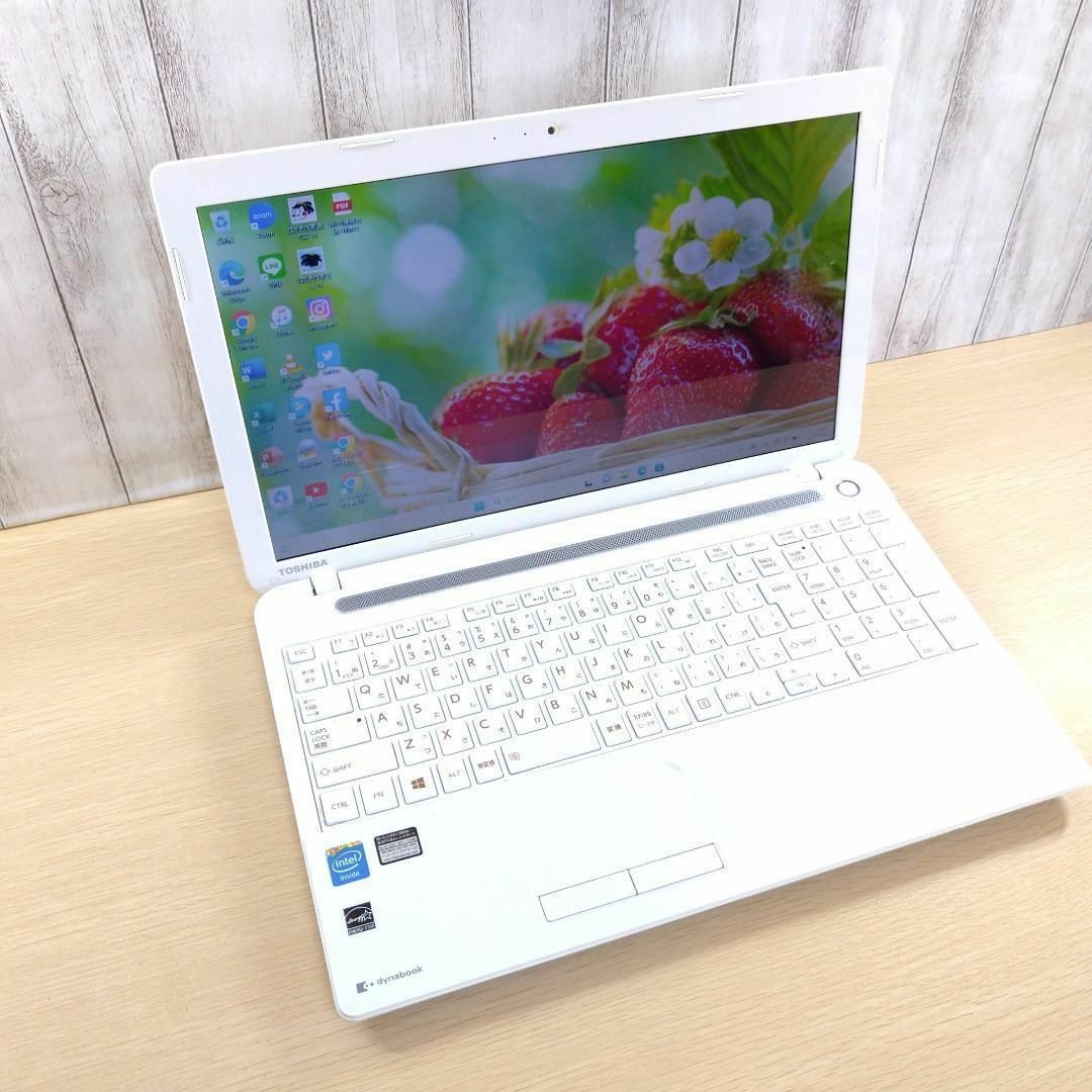 東芝 - 182✨Win11✨SSD256GBメモリ8G✨Office付きノートパソコン白の