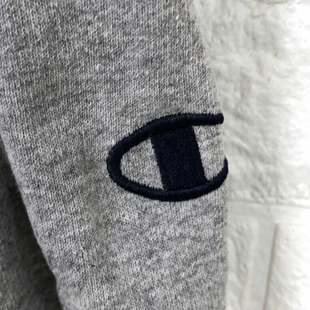 Champion(チャンピオン)のチャンピオン 人気ハーフジップ プルオーバーパーカー刺繍ワンポイントロゴゆるだぼ メンズのトップス(パーカー)の商品写真