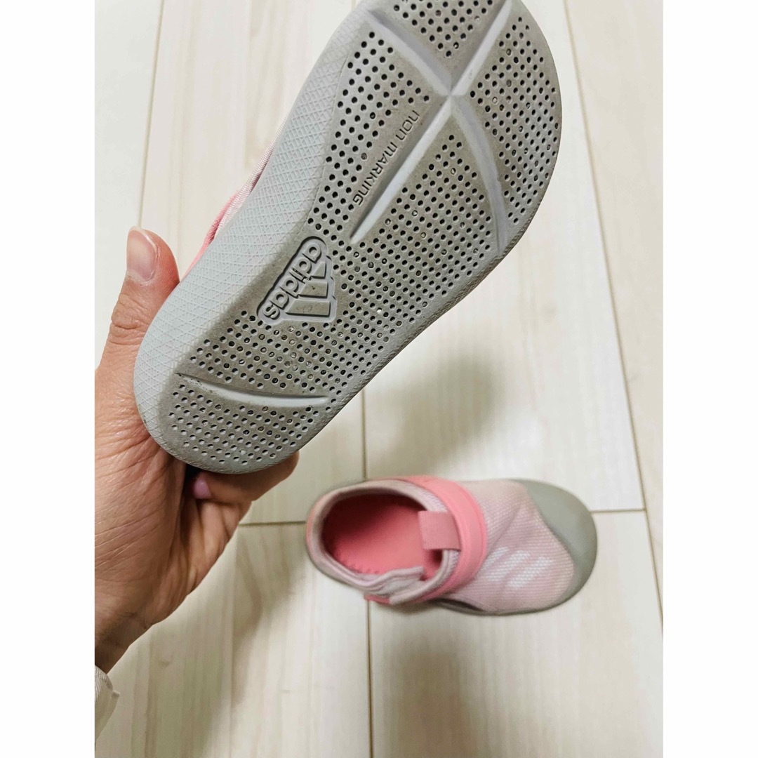 adidas(アディダス)のadidas サンダル　ベビー　キッズ キッズ/ベビー/マタニティのベビー靴/シューズ(~14cm)(サンダル)の商品写真
