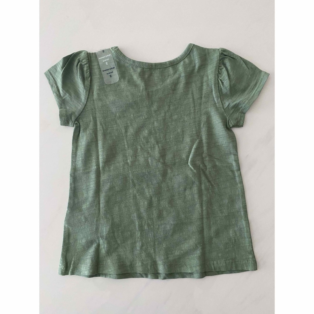 babyGAP(ベビーギャップ)のトップス  Tシャツ　半袖　花柄　100 キッズ/ベビー/マタニティのキッズ服女の子用(90cm~)(Tシャツ/カットソー)の商品写真