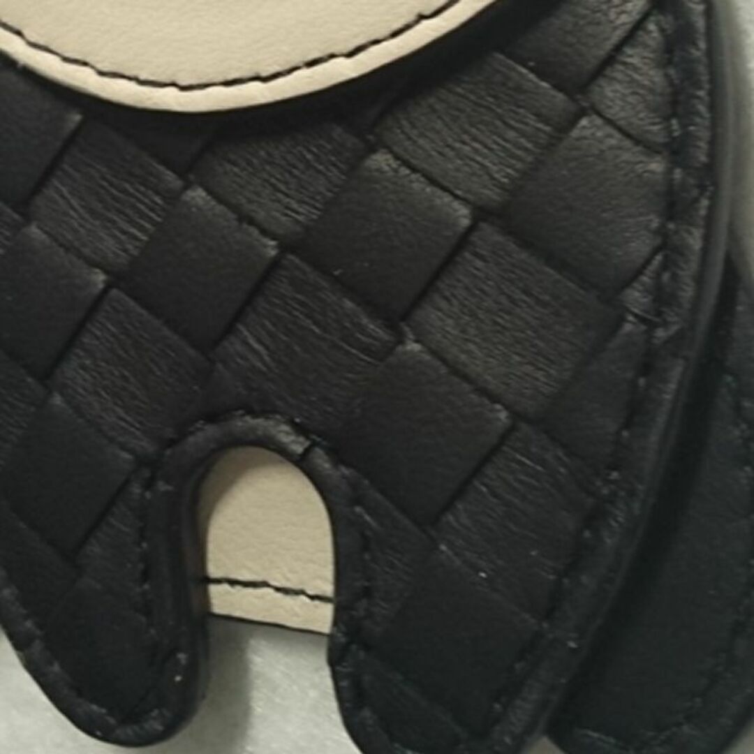 Bottega Veneta(ボッテガヴェネタ)の●新品/正規品● BOTTEGA VENETA キーホルダー キーリング パンダ メンズのファッション小物(キーホルダー)の商品写真