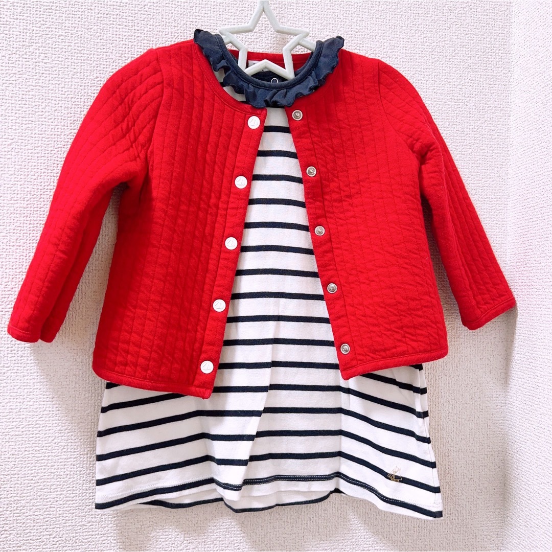 PETIT BATEAU(プチバトー)の赤カーディガン🎀 キッズ/ベビー/マタニティのベビー服(~85cm)(カーディガン/ボレロ)の商品写真