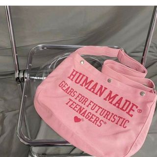 ヒューマンメイド(HUMAN MADE)の大人気！HUMAN MADE　ハート　ヒューマンメイド ショルダーバッグ　男女兼(ショルダーバッグ)