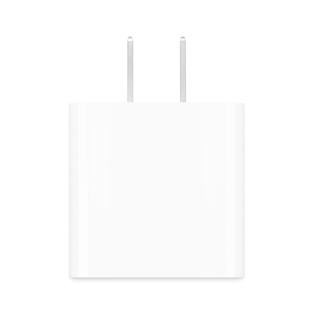 Apple(アップル)のApple USB-C電源アダプタ&usb-c - Lightningケーブル スマホ/家電/カメラのスマートフォン/携帯電話(バッテリー/充電器)の商品写真