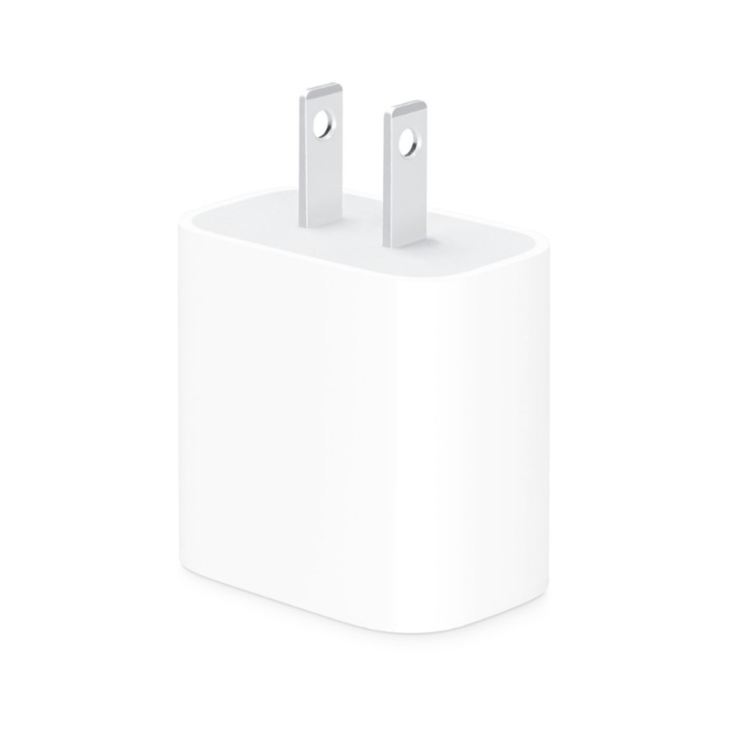 Apple(アップル)のApple USB-C電源アダプタ&usb-c - Lightningケーブル スマホ/家電/カメラのスマートフォン/携帯電話(バッテリー/充電器)の商品写真