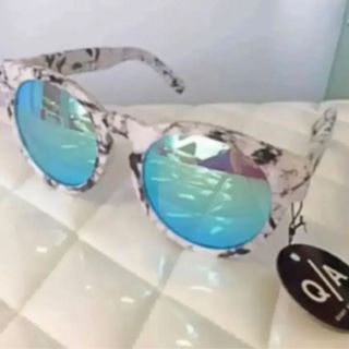 クエイアイウェアオーストラリア(Quay Eyeware Australia)の【新品】QUAY AUSTRALIA SUNGLASSES(サングラス/メガネ)