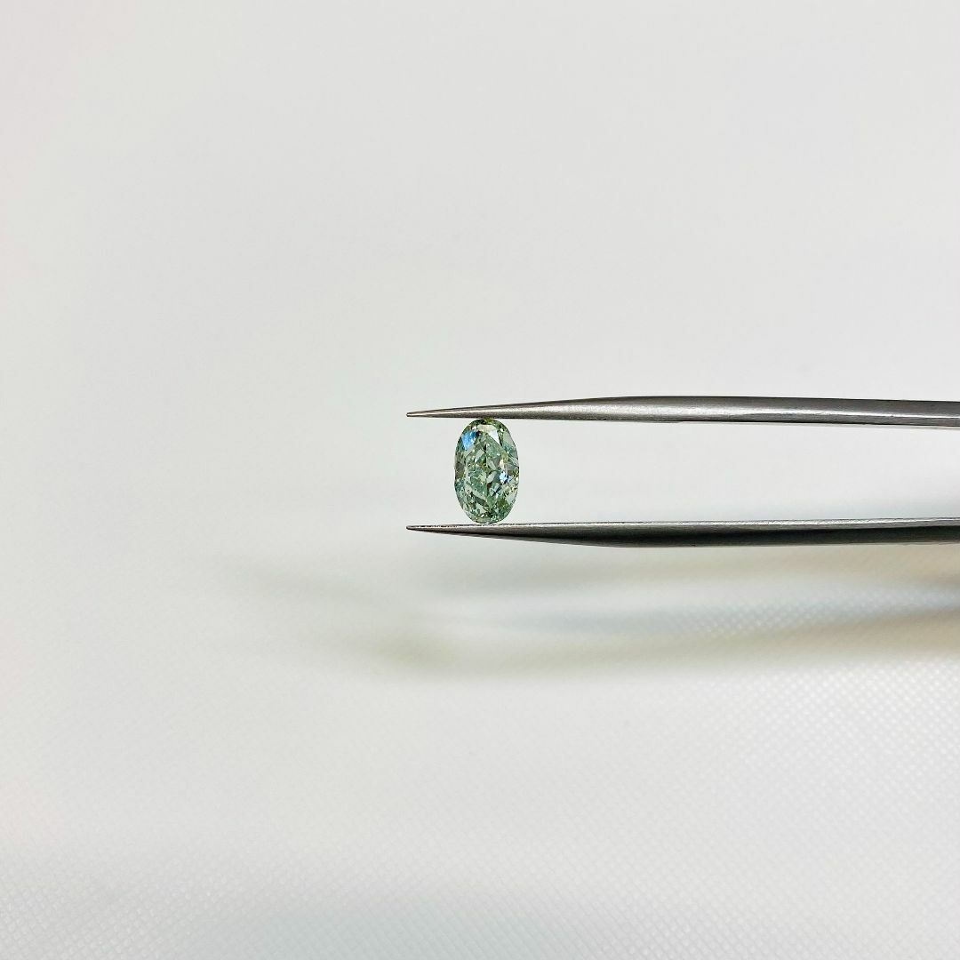 FANCY GREEN 1.006ct SI2 OV/RT0983/CGL/GI レディースのアクセサリー(その他)の商品写真