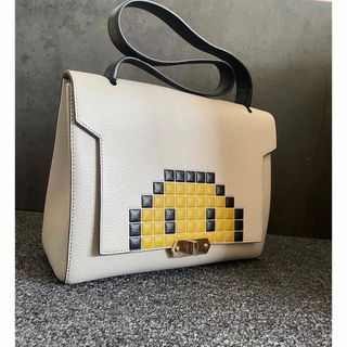 アニヤハインドマーチ(ANYA HINDMARCH)のアニヤハインドマーチ　ショップ袋付き　スマイル　ピクセル　pixel バック(ショルダーバッグ)