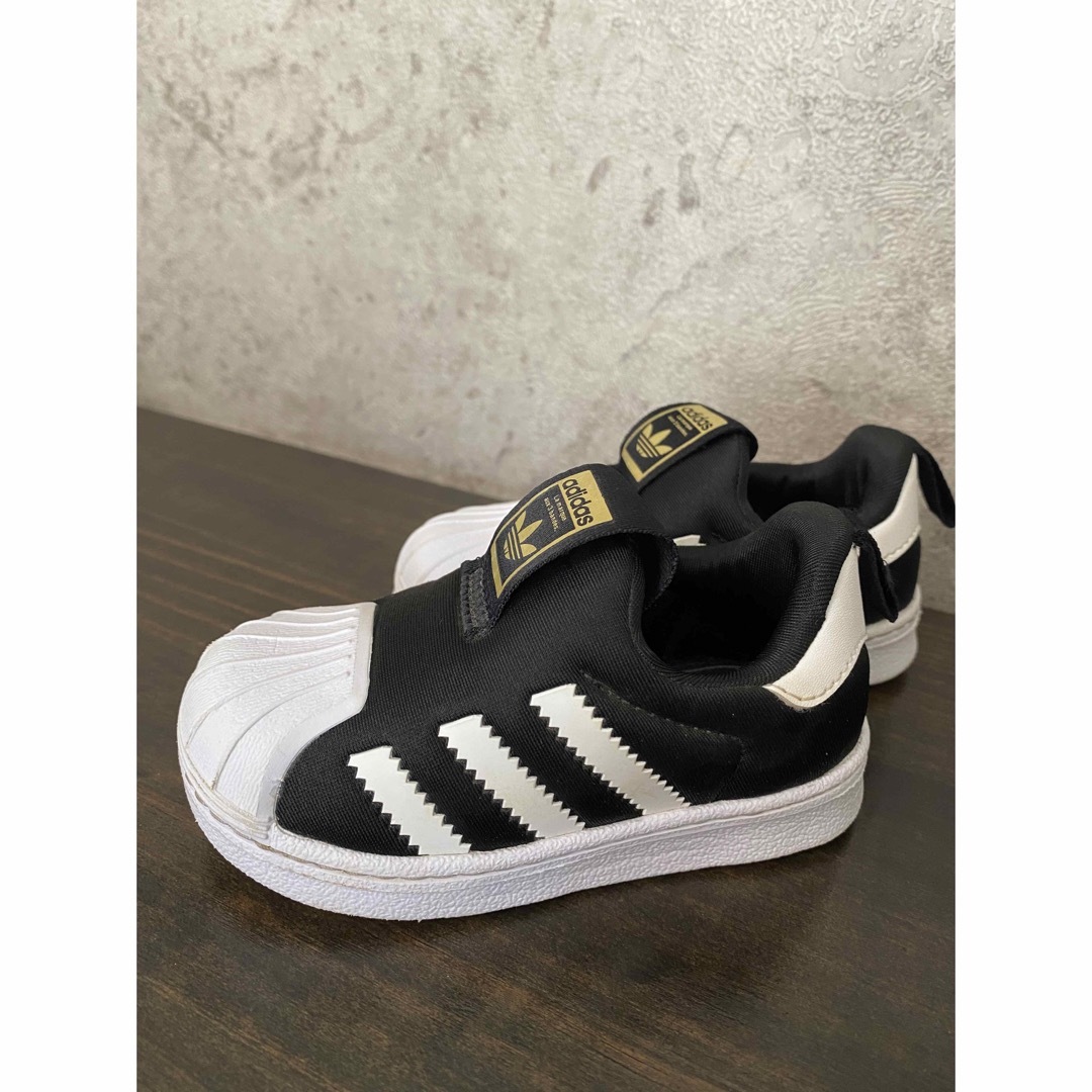 adidas(アディダス)のアディダス スタンスミス キッズ スニーカー キッズ/ベビー/マタニティのベビー靴/シューズ(~14cm)(スニーカー)の商品写真