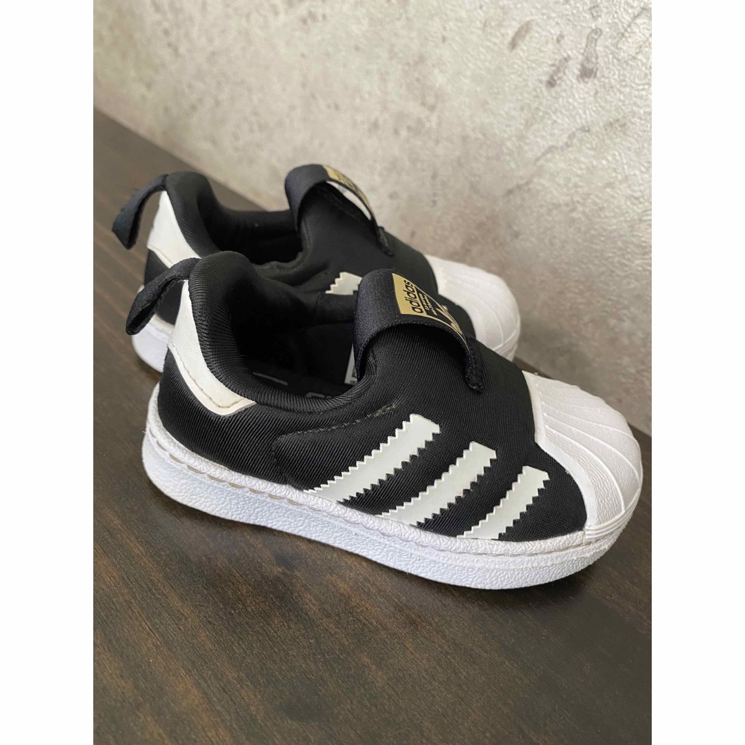 adidas(アディダス)のアディダス スタンスミス キッズ スニーカー キッズ/ベビー/マタニティのベビー靴/シューズ(~14cm)(スニーカー)の商品写真