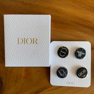 ディオール(Dior)のDIOR ピンバッジ(ブローチ/コサージュ)