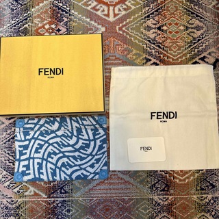 フェンディ(FENDI)のお値下げ中 新品未使用 フェンディFENDI ピーカブー アクセサリー ポケット(その他)