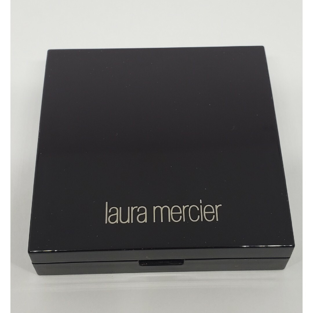 laura mercier(ローラメルシエ)のローラメルシエ ブラッシュ カラー インフュージョン グレープフルーツ コスメ/美容のベースメイク/化粧品(チーク)の商品写真