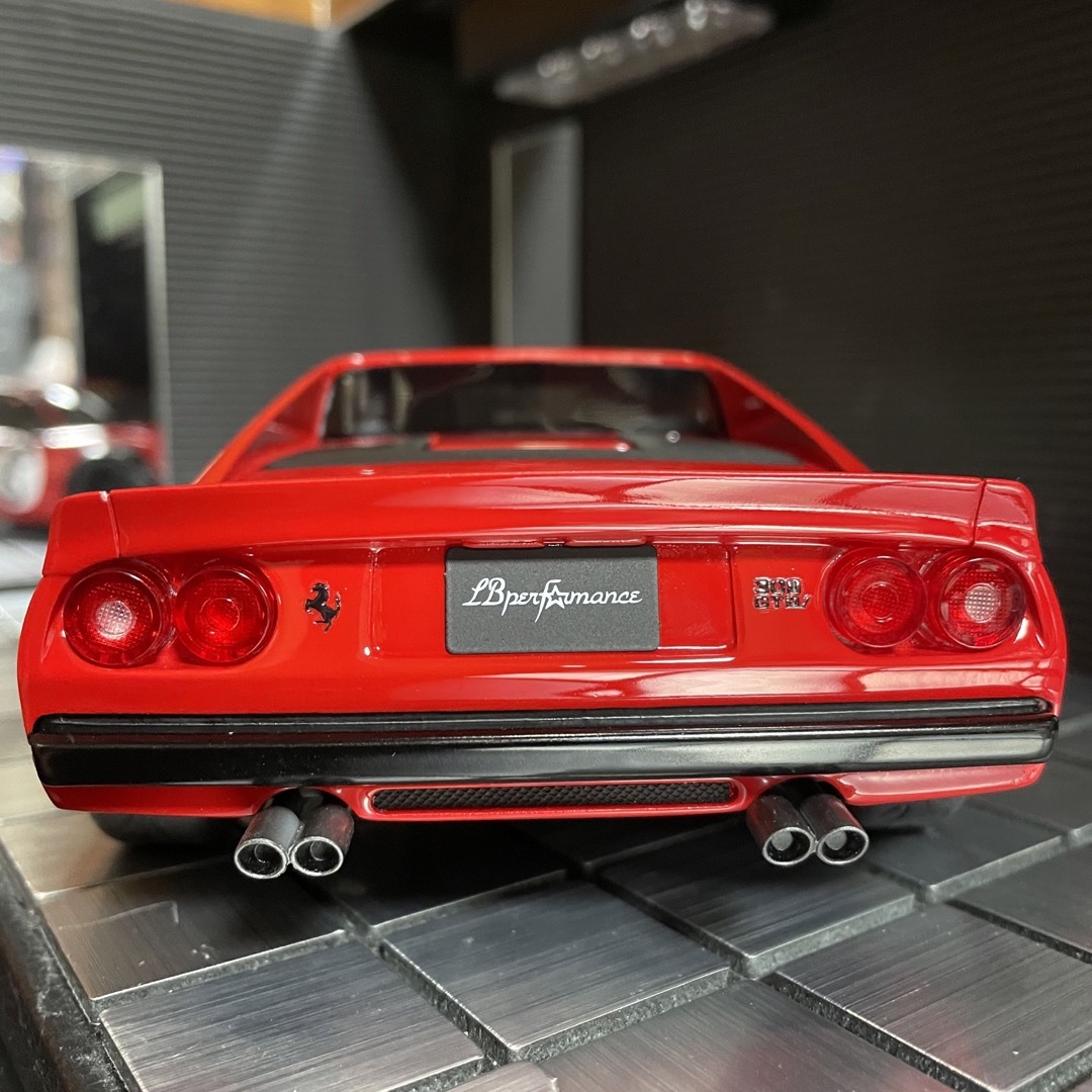 未展示品 GTスピリット1/18 LBワークス　フェラーリ308GTB