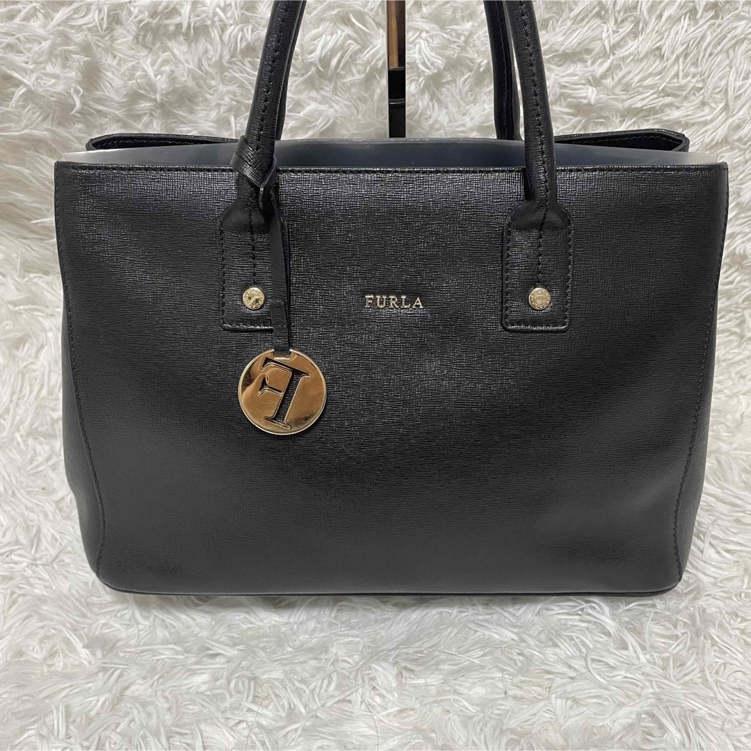 Furla(フルラ)の✨美品✨人気✨フルラ リンダ 2way ショルダーバッグ オールレザー 黒 レディースのバッグ(ショルダーバッグ)の商品写真