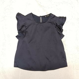 ザラ(ZARA)のZARA　ザラ　サテン素材　フリルブラウス　ネイビーブラック(シャツ/ブラウス(半袖/袖なし))