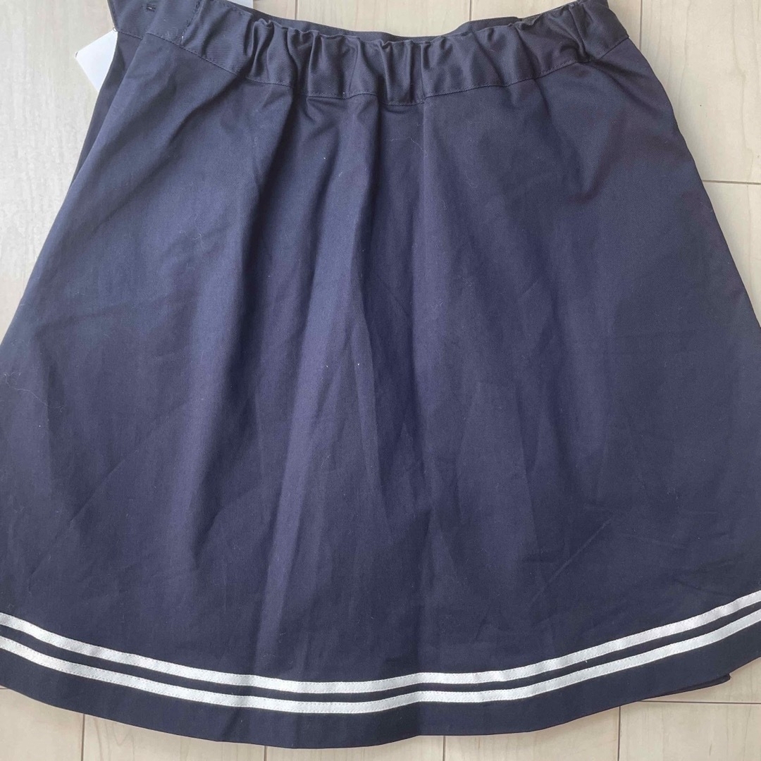 GLOBAL WORK(グローバルワーク)の☆新品☆GLOBAL WORK  150㎝  スカート　ネイビー キッズ/ベビー/マタニティのキッズ服女の子用(90cm~)(スカート)の商品写真