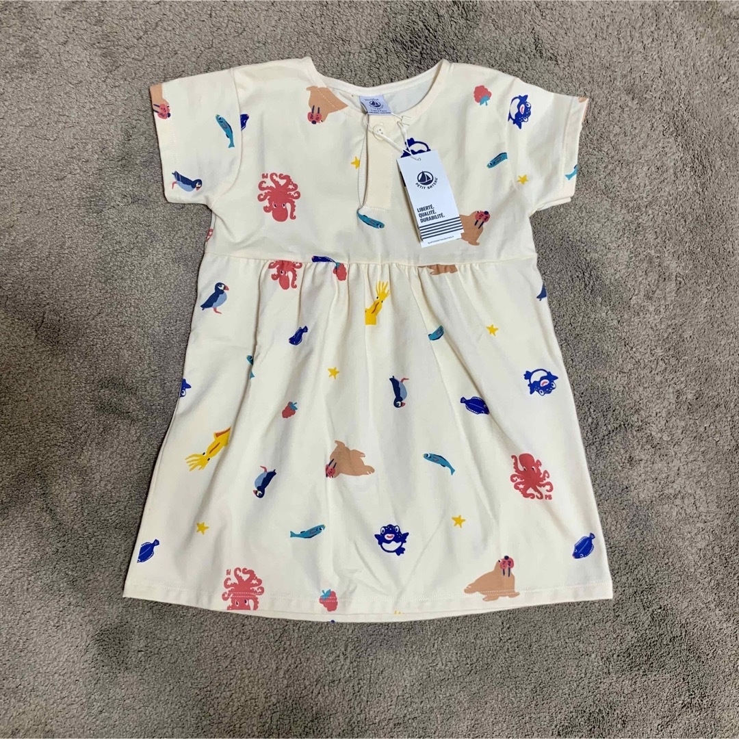 PETIT BATEAU(プチバトー)の専用出品　☆プチバトー☆プリント　半袖ワンピース　36m キッズ/ベビー/マタニティのキッズ服女の子用(90cm~)(ワンピース)の商品写真