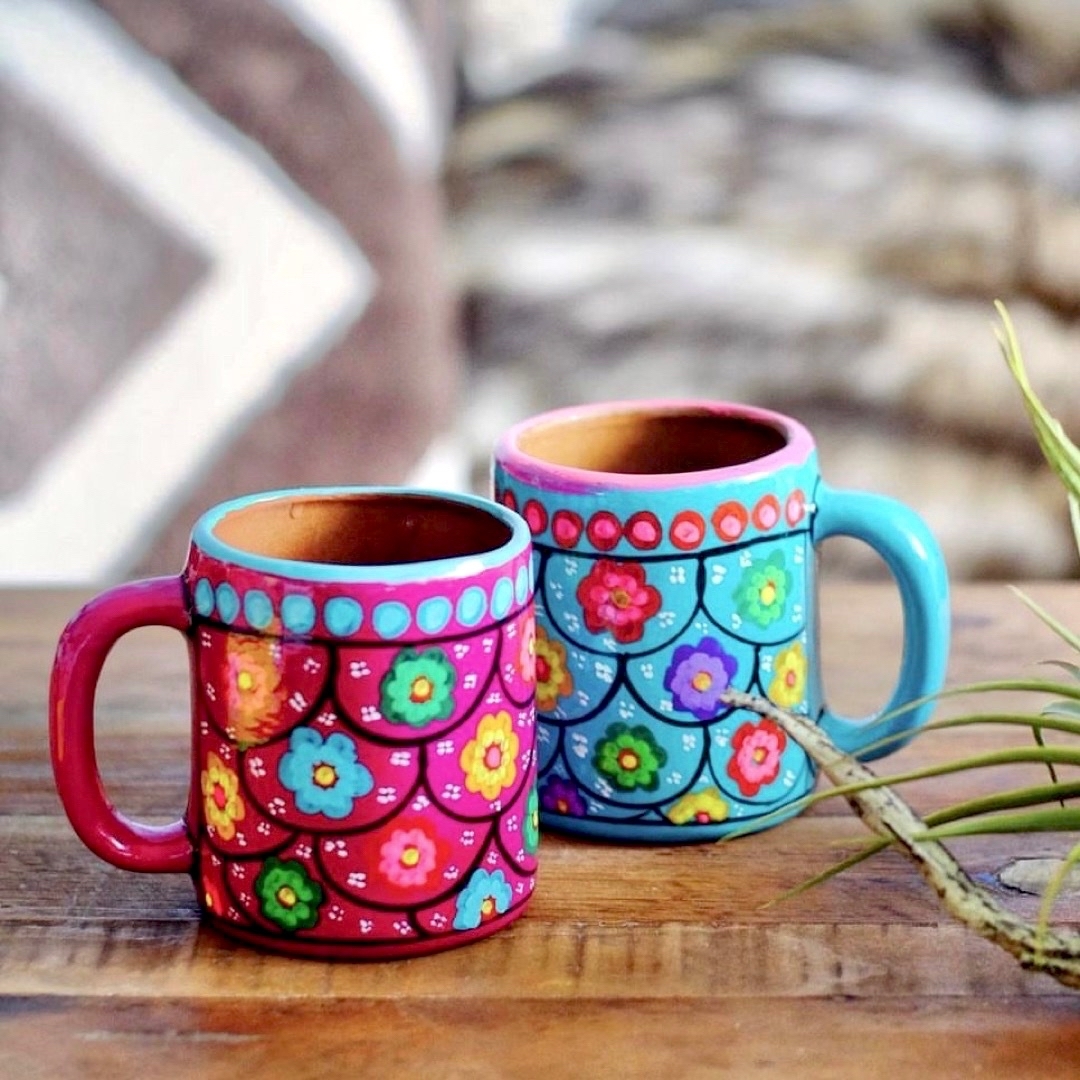ZARA HOME(ザラホーム)のメキシコ 手描き カラフル ペア マグカップ インテリア/住まい/日用品のキッチン/食器(グラス/カップ)の商品写真