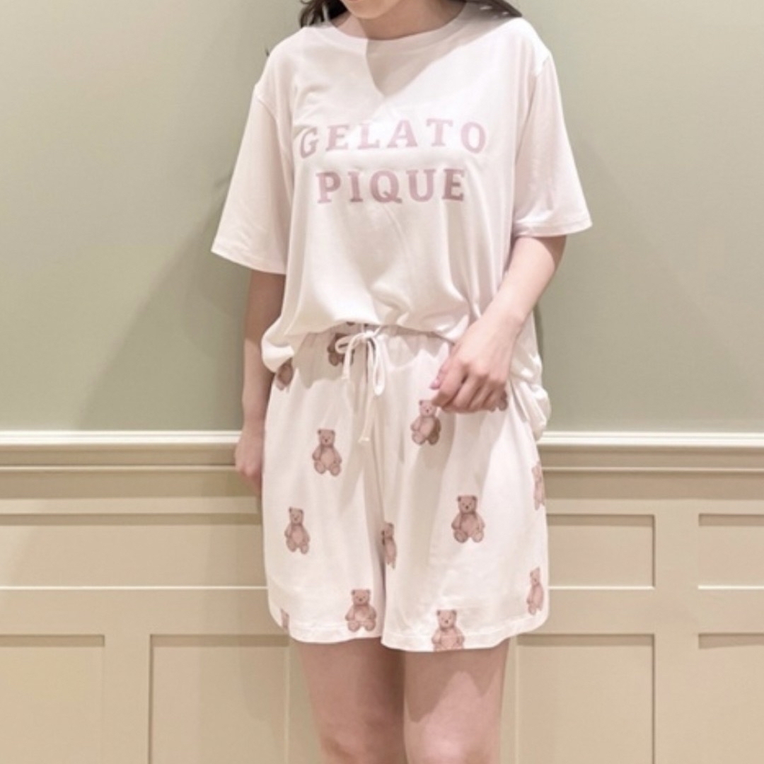 gelato pique(ジェラートピケ)のりさ様専用 ロゴTシャツベア柄ショートパンツセット レディースのルームウェア/パジャマ(ルームウェア)の商品写真