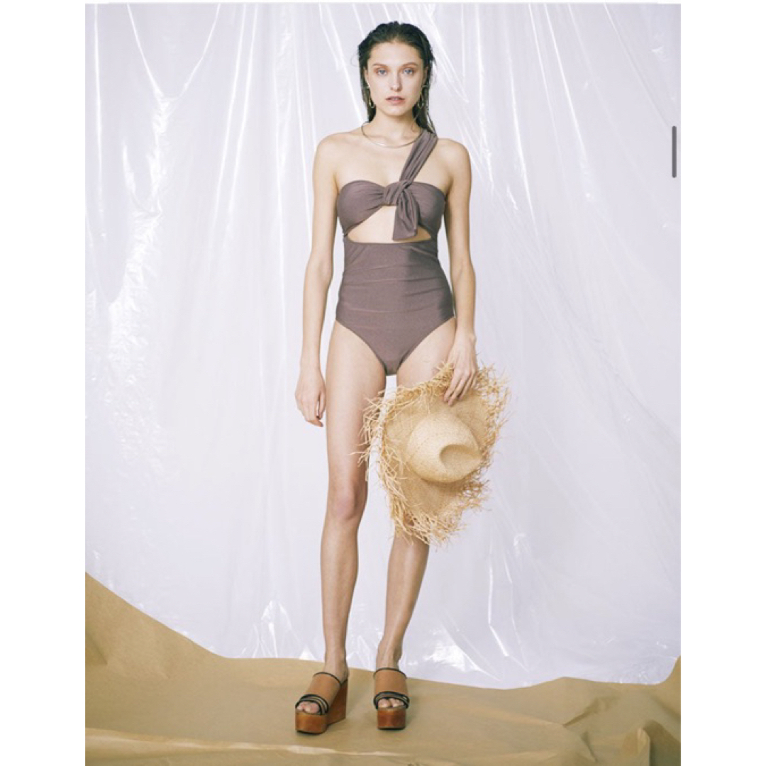 Ameri VINTAGE(アメリヴィンテージ)のAmeri ONE SHOULDER RIBBON SWIM ONEPIECE レディースの水着/浴衣(水着)の商品写真