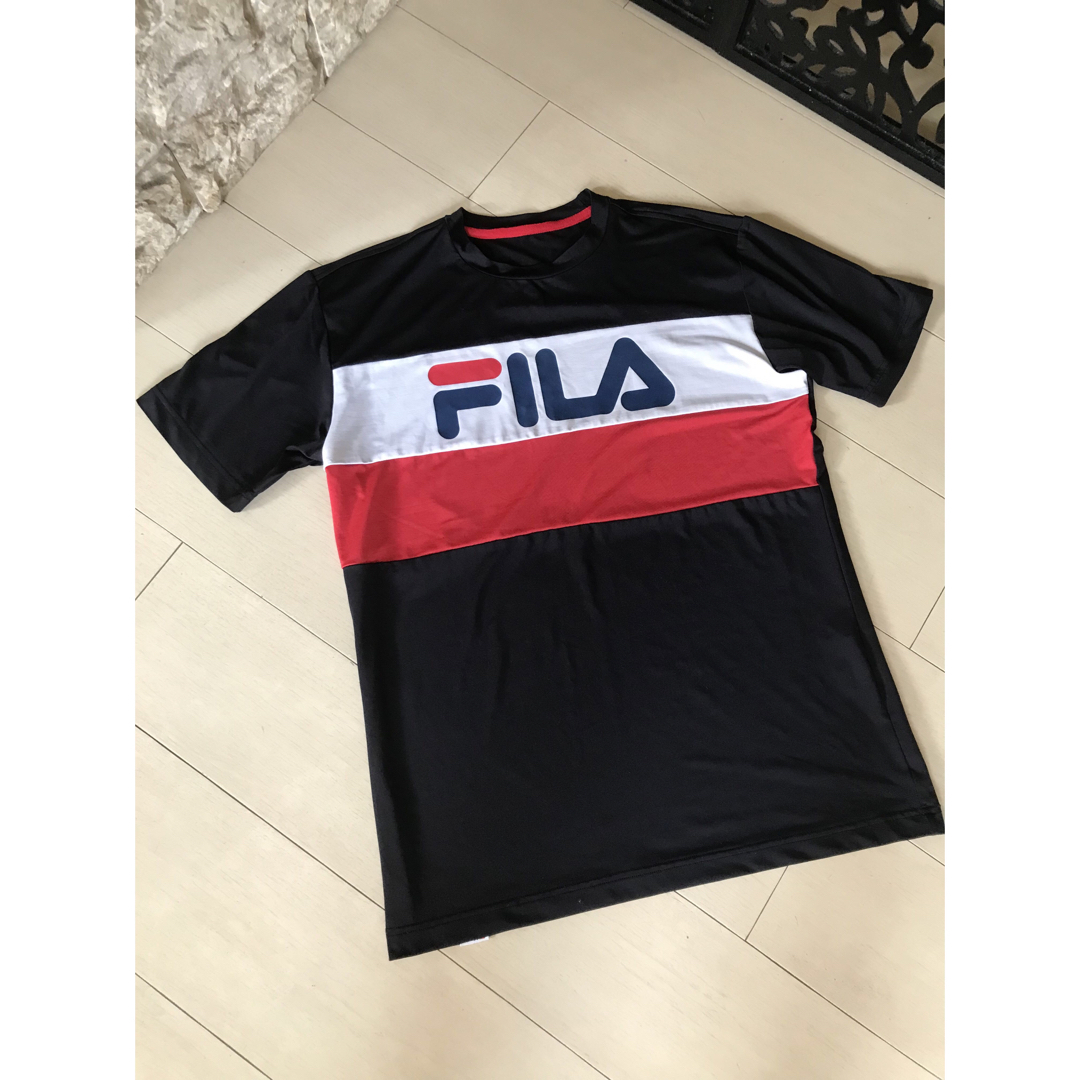 FILA(フィラ)の美品　FIRA Tシャツ　Mサイズ メンズのトップス(Tシャツ/カットソー(半袖/袖なし))の商品写真