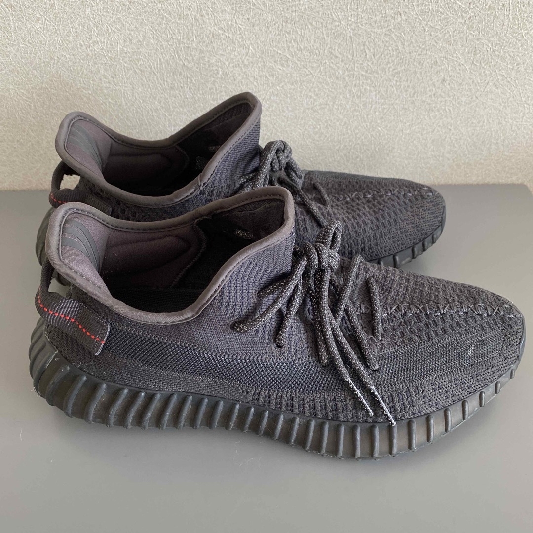 adidas YEEZY Boost 350 V2  Black 28.0cm