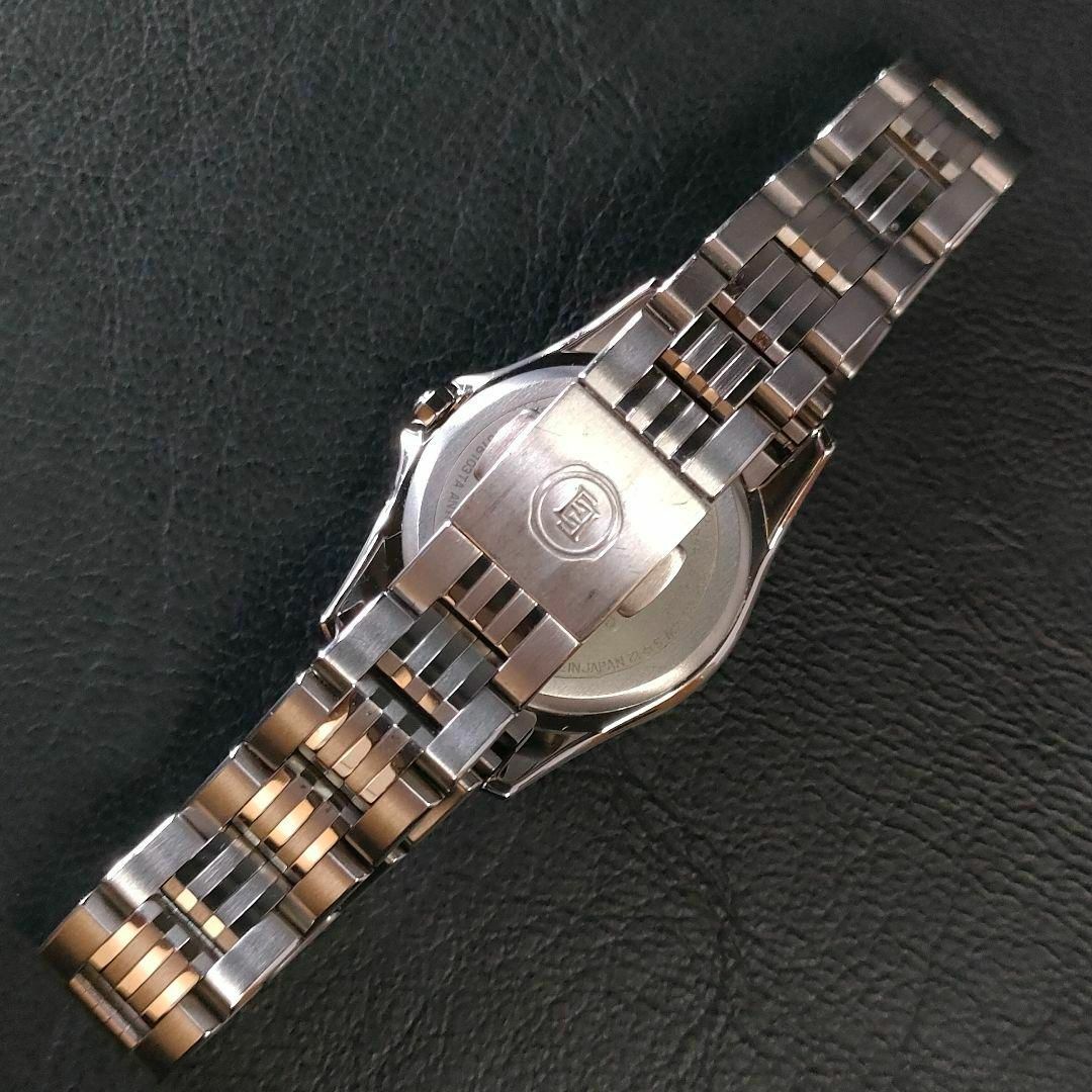 極美品【稼働品】CITIZEN　シチズンエクシード H058　ホワイト　シルバー