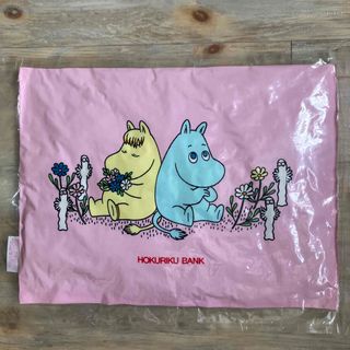 ムーミン(MOOMIN)のムーミン＆フローレンスノークのお嬢さん＆ニョロニョロ　ミニ枕　ピンク　非売品(枕)