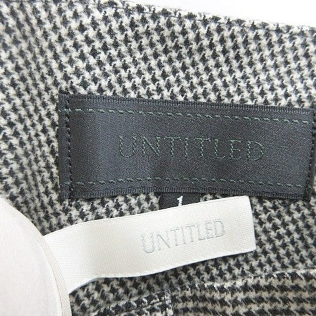 UNTITLED(アンタイトル)のアンタイトル ショートパンツ ハーフパンツ 2枚セット タック 黒 ベージュ 1 レディースのパンツ(ショートパンツ)の商品写真