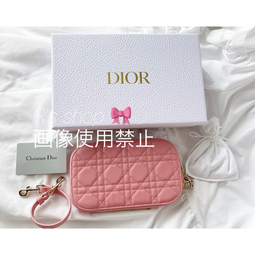 Christian Dior(クリスチャンディオール)の❤︎ LADY DIOR フォンホルダー レディースのバッグ(ショルダーバッグ)の商品写真