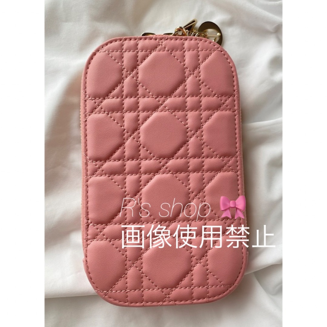 Christian Dior(クリスチャンディオール)の❤︎ LADY DIOR フォンホルダー レディースのバッグ(ショルダーバッグ)の商品写真