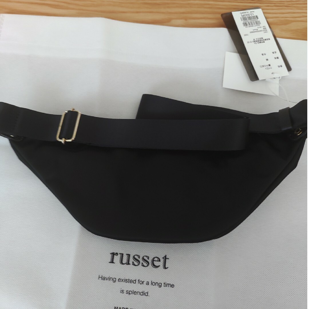 Russet - 新品未使用 ラシット ボディバッグの通販 by ぽみー's shop