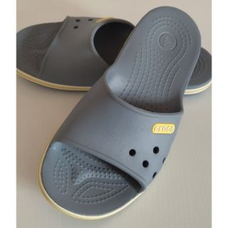 クロックス(crocs)のcrocs　サンダル　クロックス(サンダル)