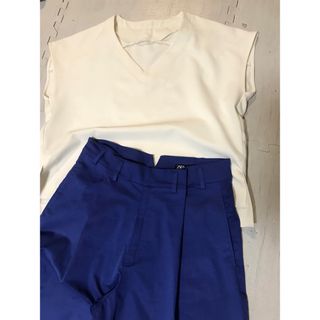 ザラ(ZARA)のZARA タックワイドパンツ  ブルー(カジュアルパンツ)