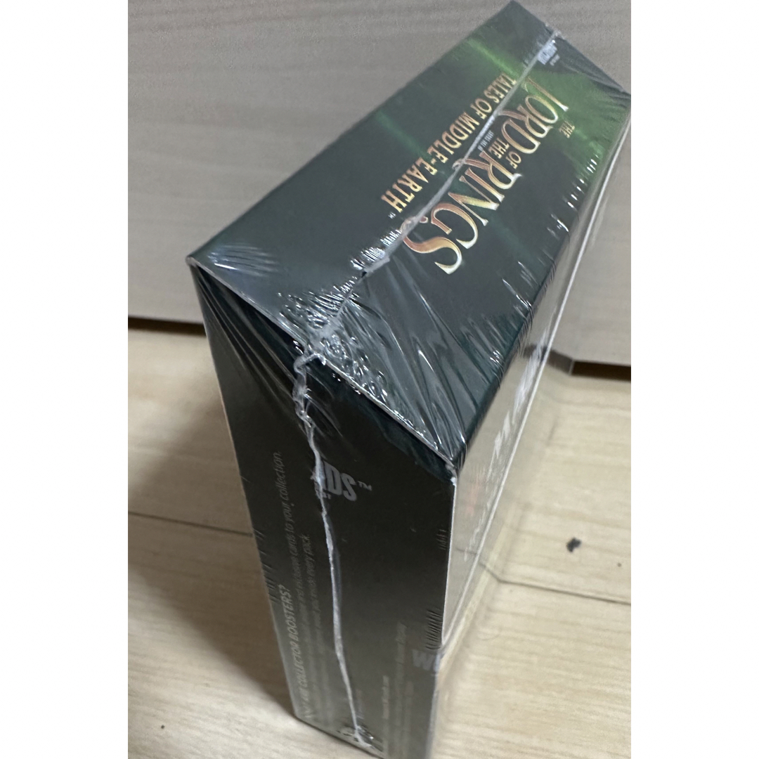 マジック：ザ・ギャザリング(マジックザギャザリング)のマジックザギャザリング　指輪物語　コレクターブースター　英語版　1BOX  エンタメ/ホビーのトレーディングカード(Box/デッキ/パック)の商品写真