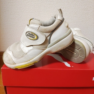 ミキハウス(mikihouse)のMIKI HOUSEミキハウス6M-52白黄17㎝スニーカー運動靴マジックテープ(スニーカー)