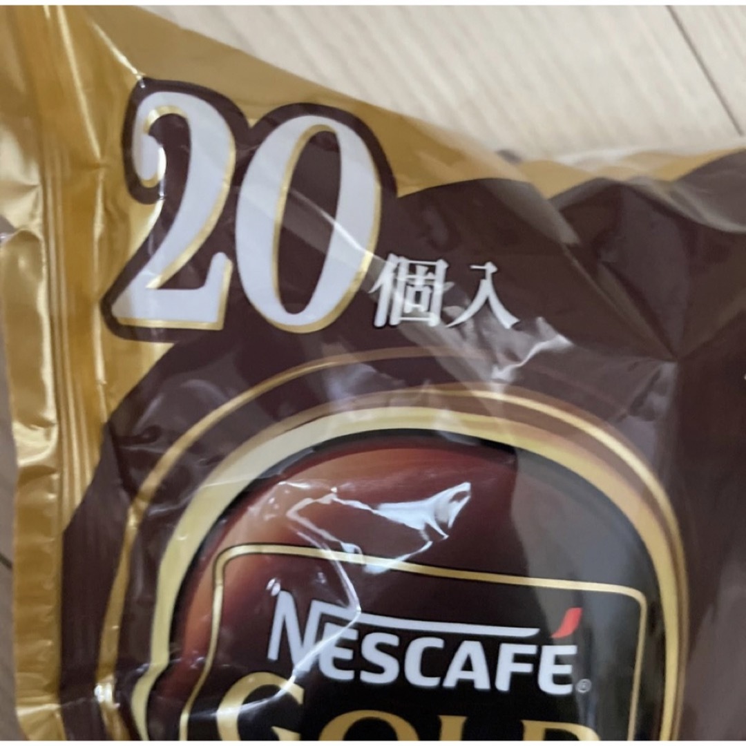 ネスカフェ ゴールドブレンド コーヒー ポーション 40個 甘さひかえめの通販 by ミナさん ネスカフェ ゴールドブレンド コク深め ポーション 甘さひかえめ 20個
